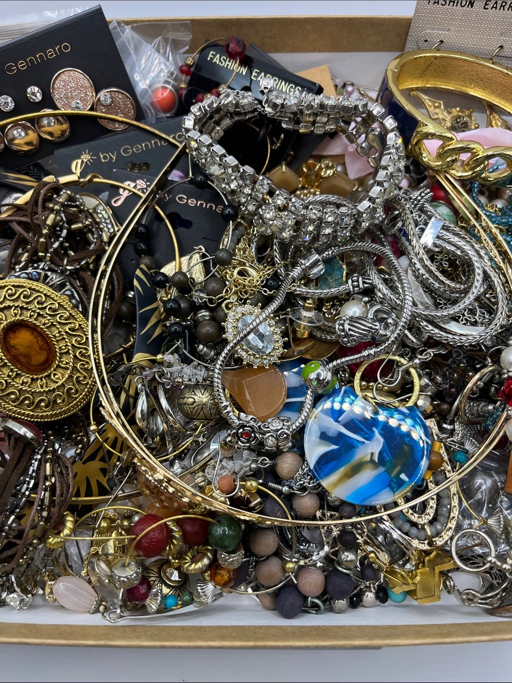 Jewelry Lot  Craft Junk Harvest  Wearable Assortment Jewelry Lot